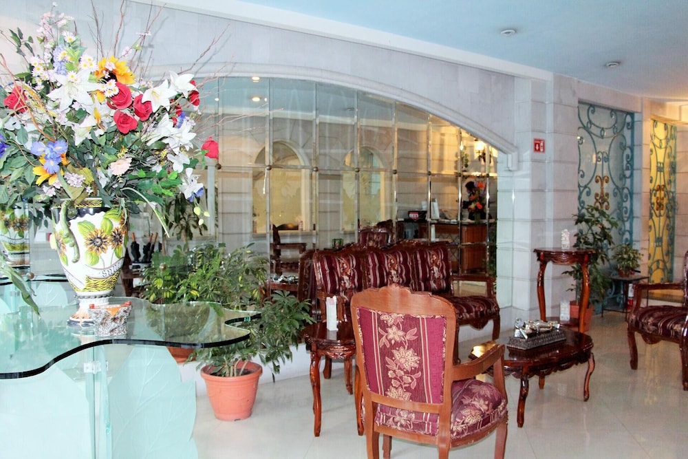 Residence Lheritage Aristoteles 225 By Bluebay 6/52