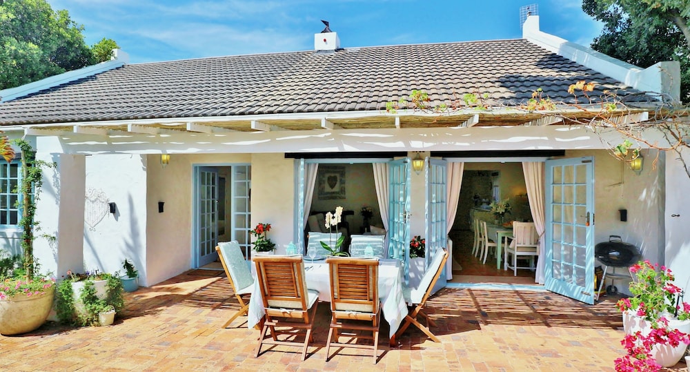 Hout Bay Beach Cottage 2/49