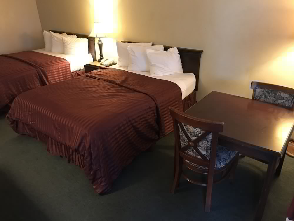 Smokey Point Motor Inn 28/69