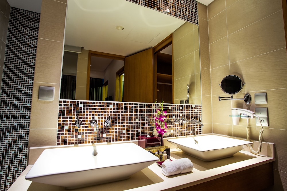 Grand Mercure Danang 46/69