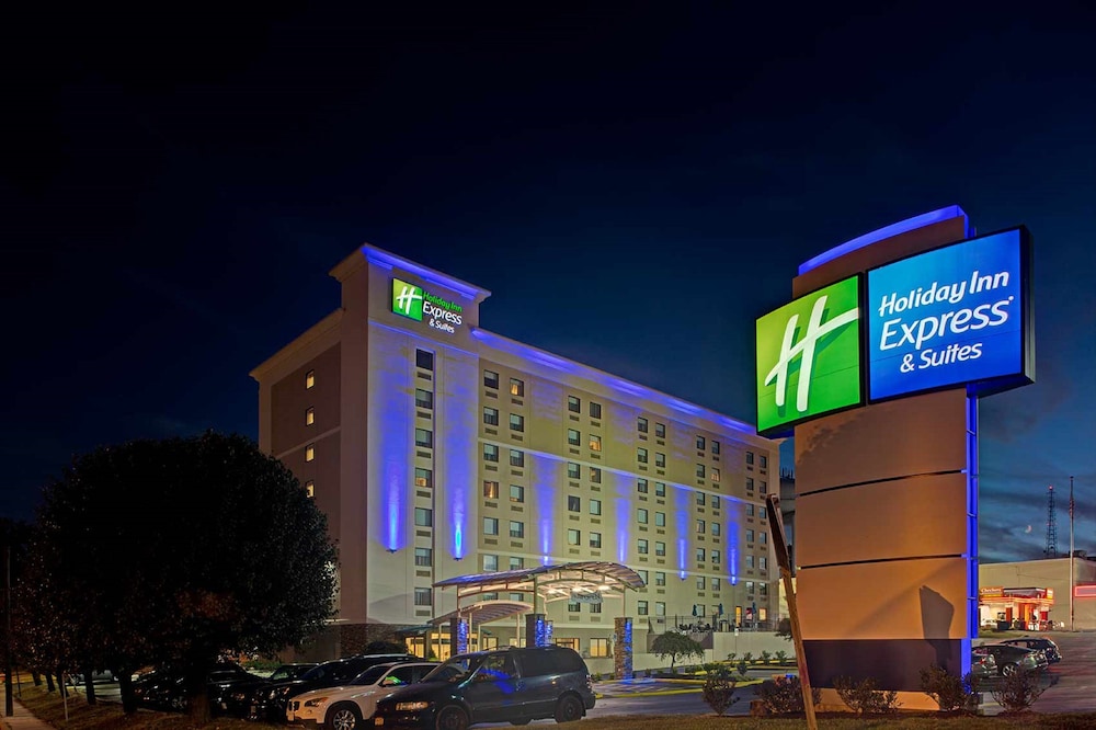 HOLIDAY INN EXPRESS AND SUITES BALTIMORE WEST CATONSVILLE — 2