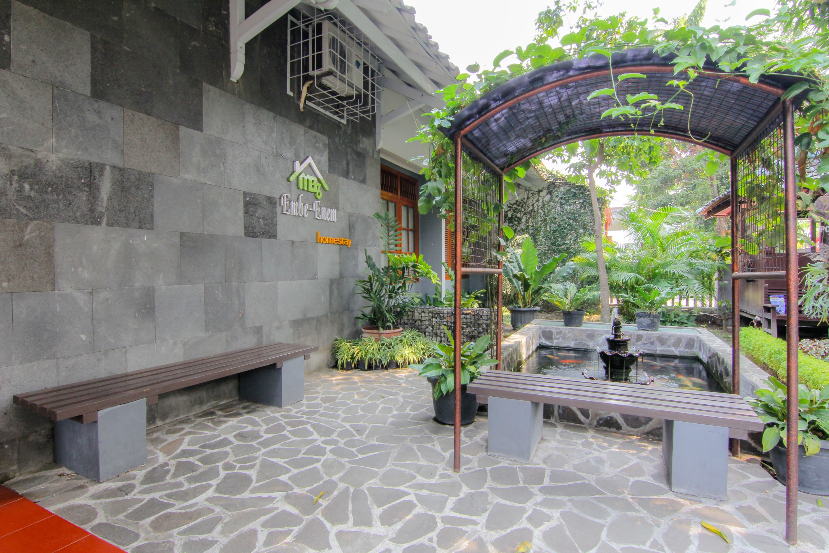 Embe Enem Homestay by ZUZU 32/39