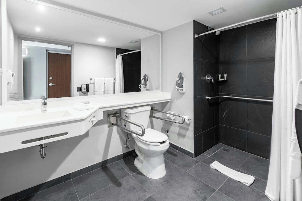 City Express by Marriott Tuxpan 50/50