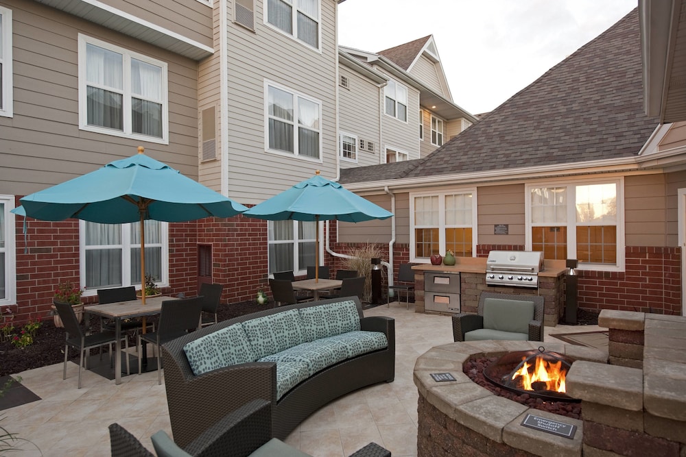 Residence Inn Grand Rapids West 29/40