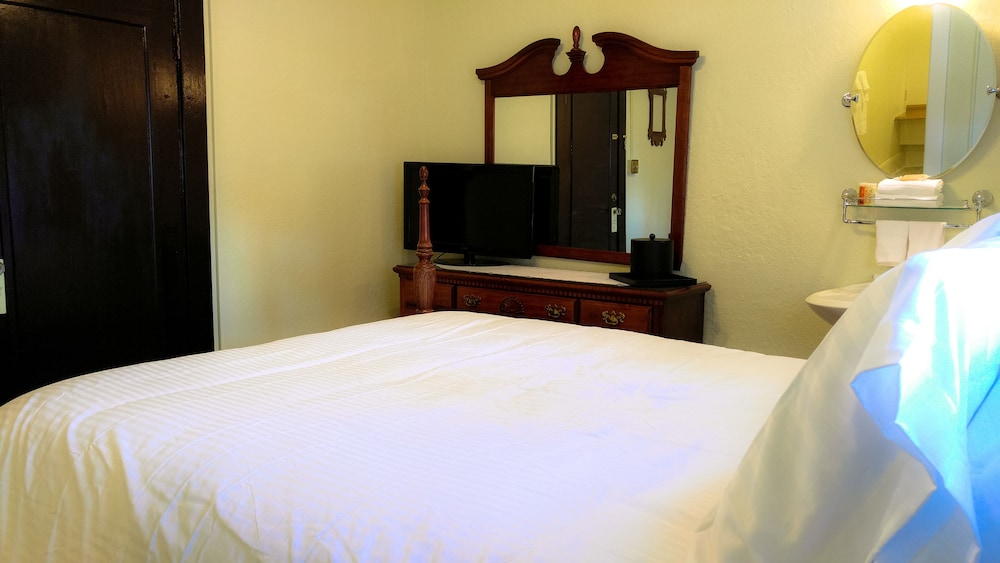 The DeLand Hotel 14/47