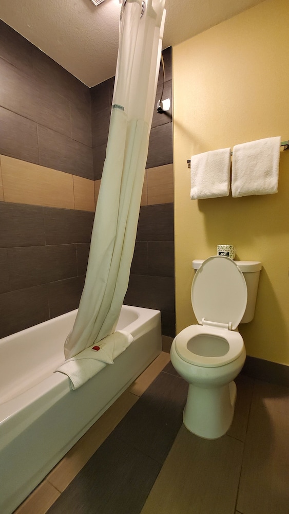Ramada By Wyndham Flagstaff East 28/48