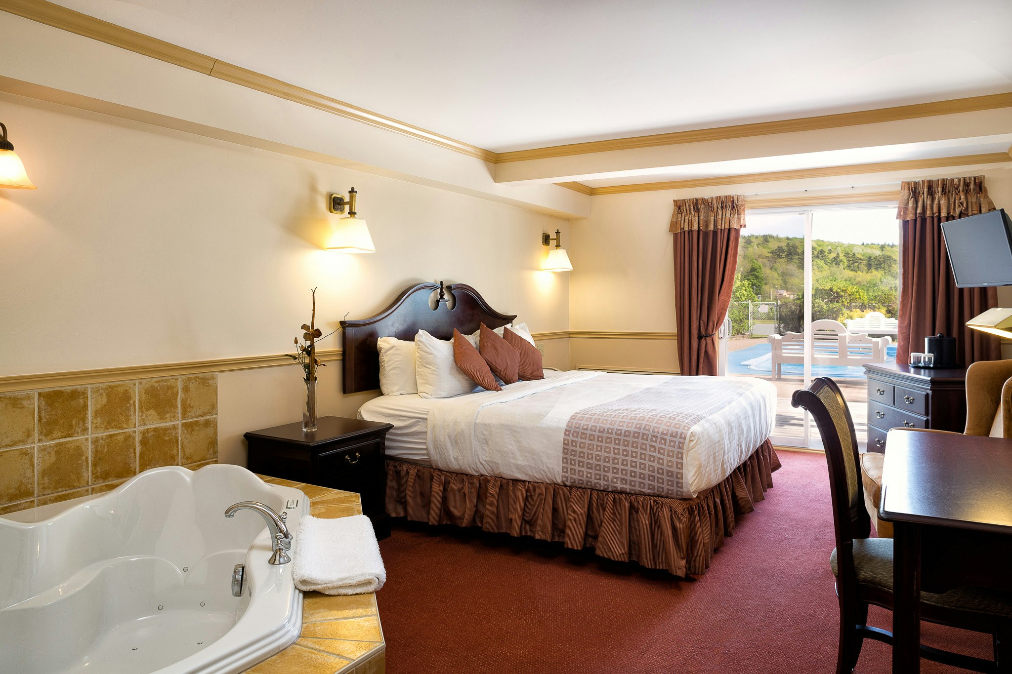Inn On The Lake 9/29