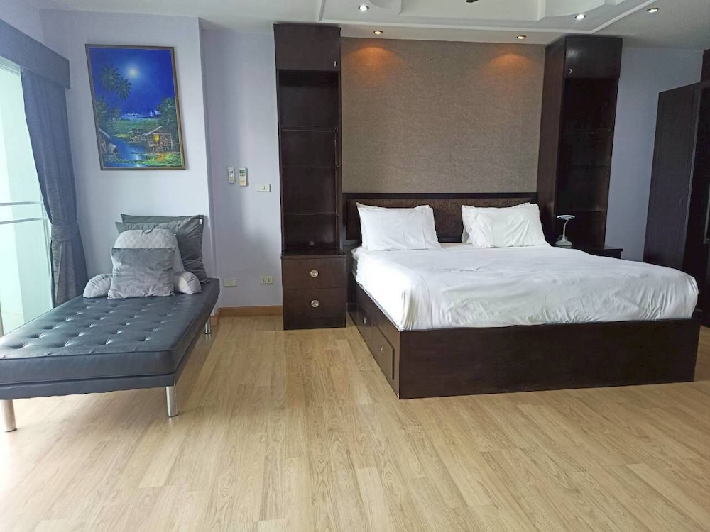 EXECUTIVE, SUITE, KING BED, SEA VIEW
