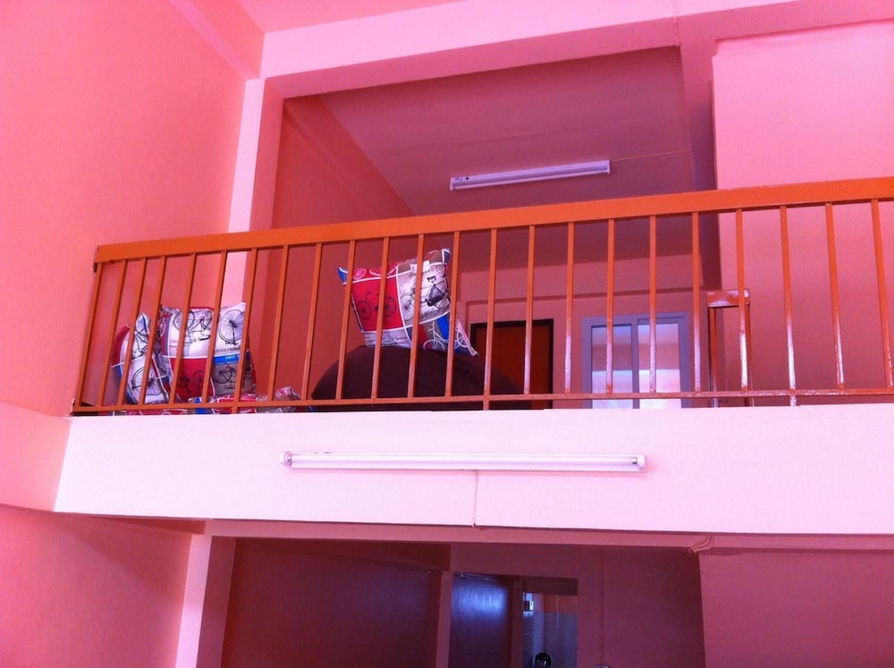 Karma Home Hostel 50/50