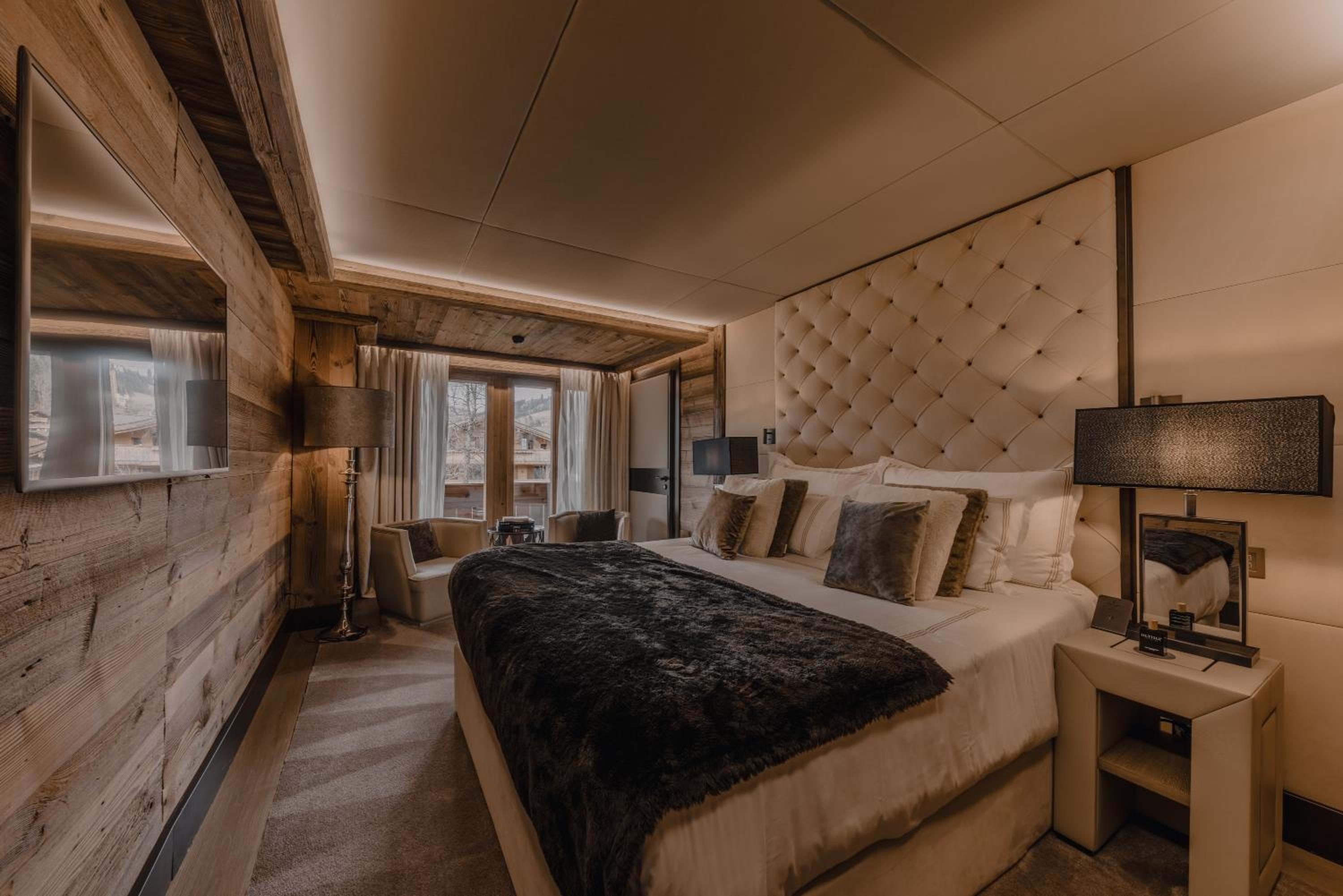 2 Bedrooms, Pearl, Suite