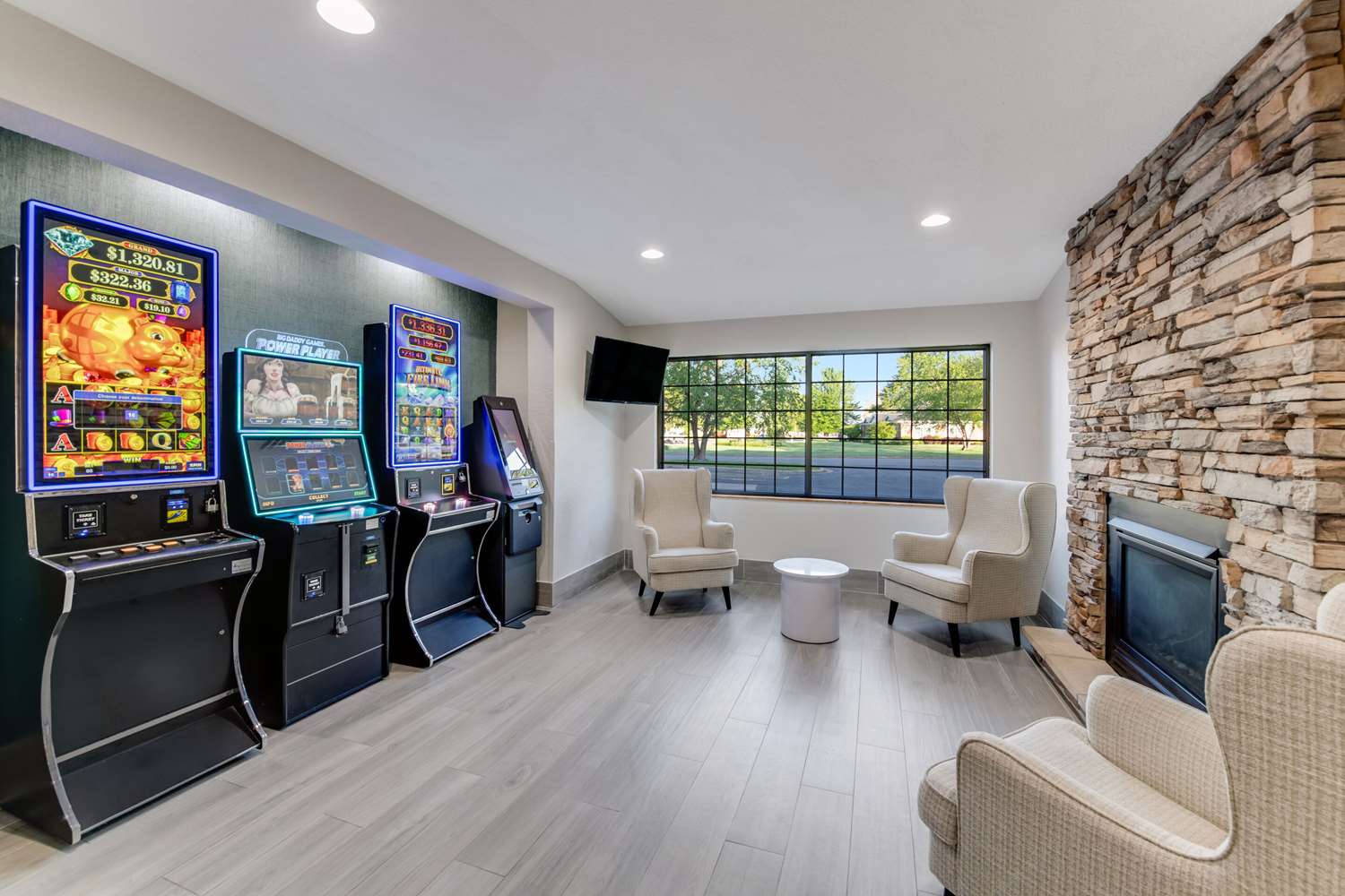 Comfort Inn & Suites Weston - Wausau 18/25