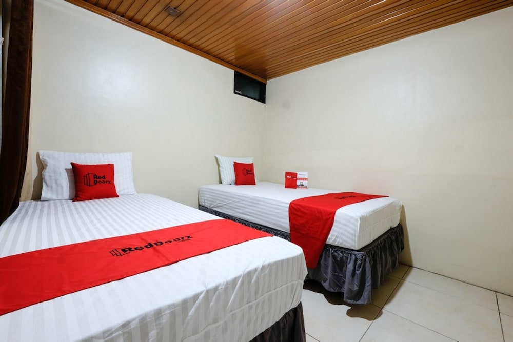 Reddoorz @ Jalan Setiabudi Semarang 5/23