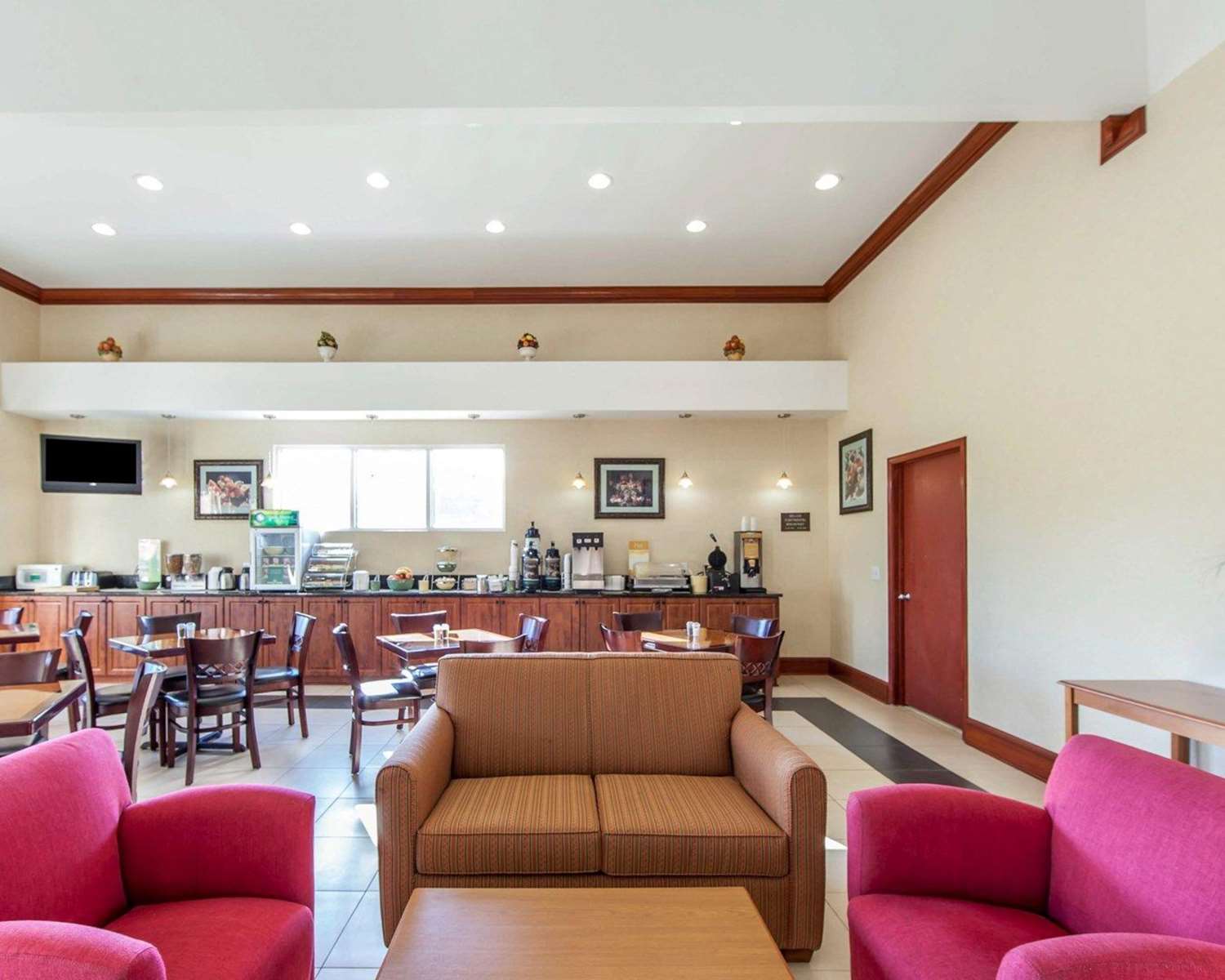 Quality Inn & Suites Cartersville North 29/42