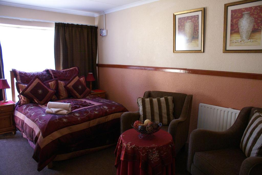 Airport Inn Bed Breakfast And Emerald Guesthouse 17/30