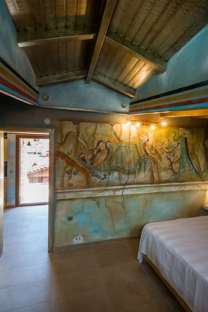 Leda Suites 28/50