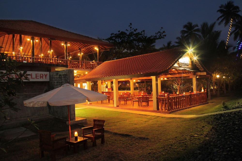 Wunderbar Beach Club Hotel 4/49