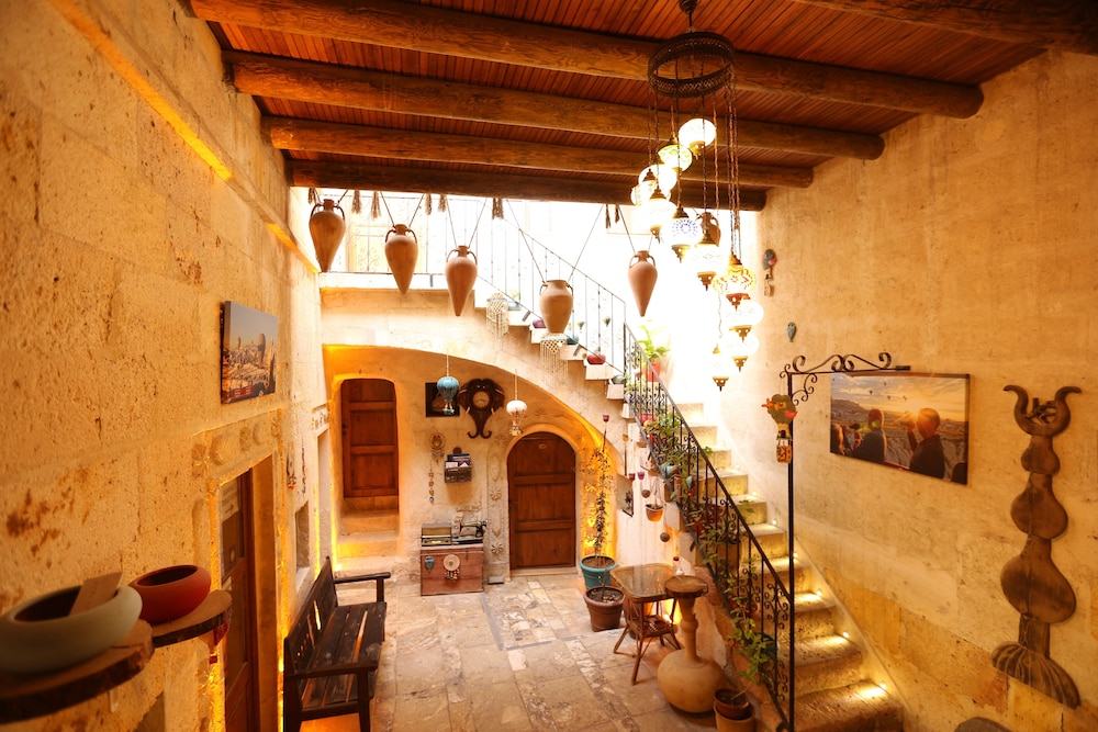 Avanos Suites 8/62