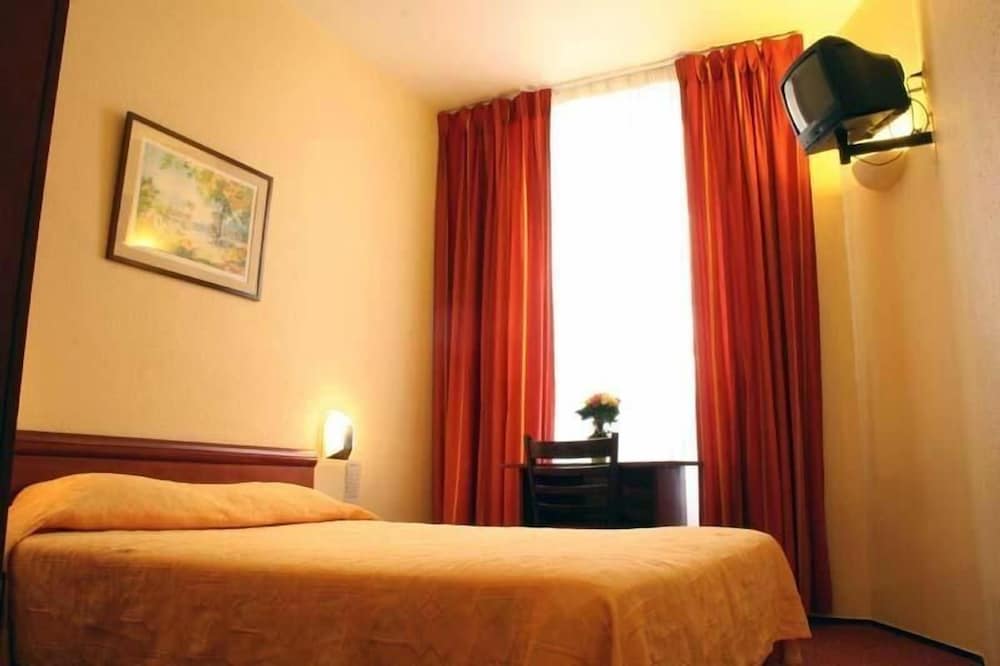 Hotel Elysee 16/23