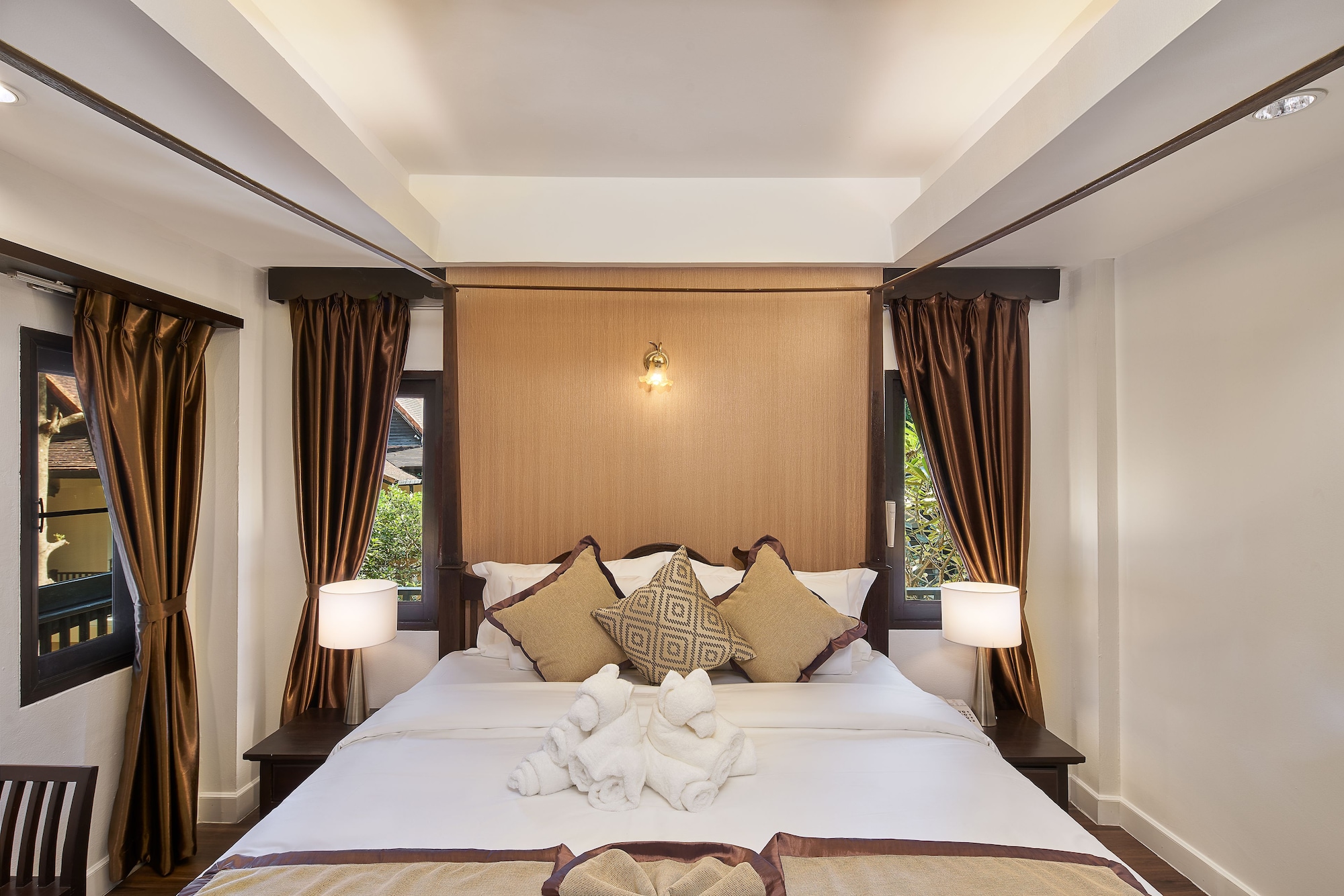 PRESIDENTIAL, SUITE
