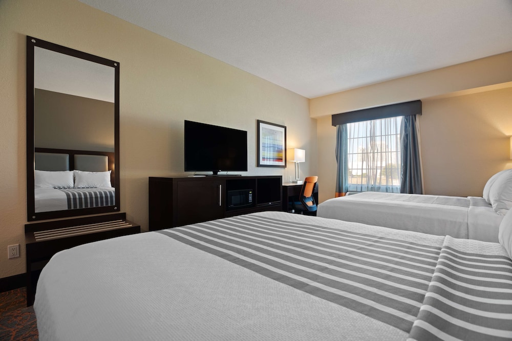 Best Western Plus Executive Inn 20/47