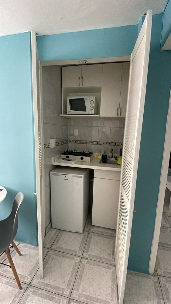 Satya Suites Hotel 10/50