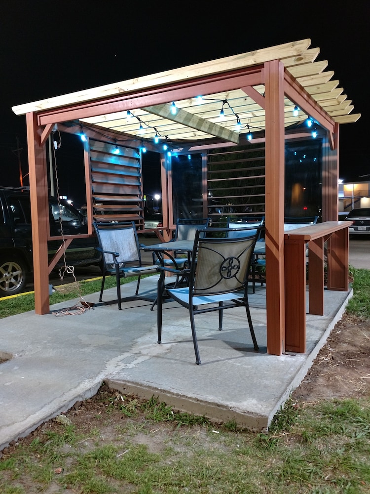 Executive Inn and Suites Wichita Falls 23/44