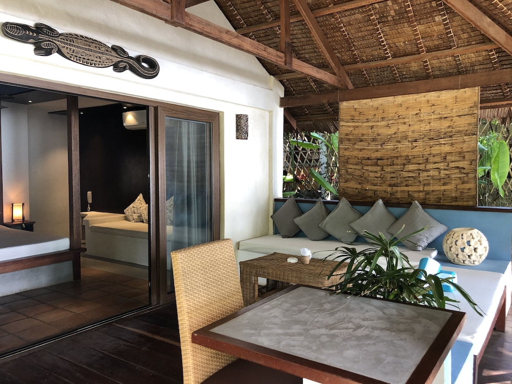 El Nido Mahogany Beach 50/70