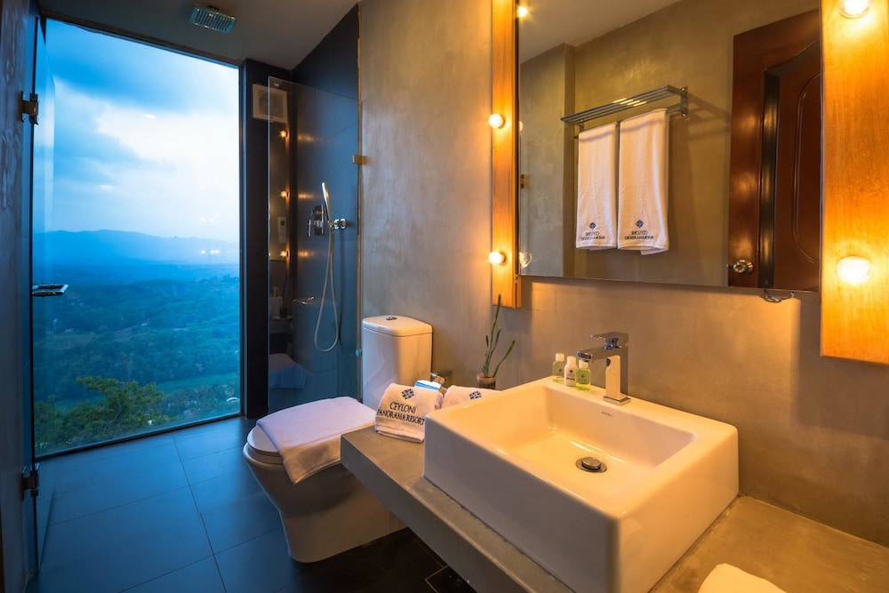 Ceyloni Panorama Resort 58/59