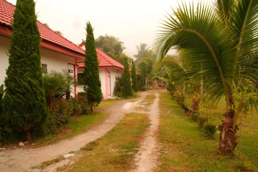 Pingdoi Resort 24/28
