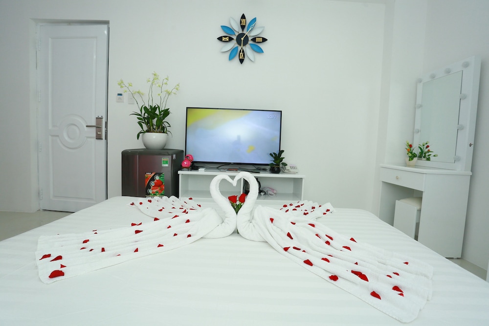 Valentine Hotel 30/50