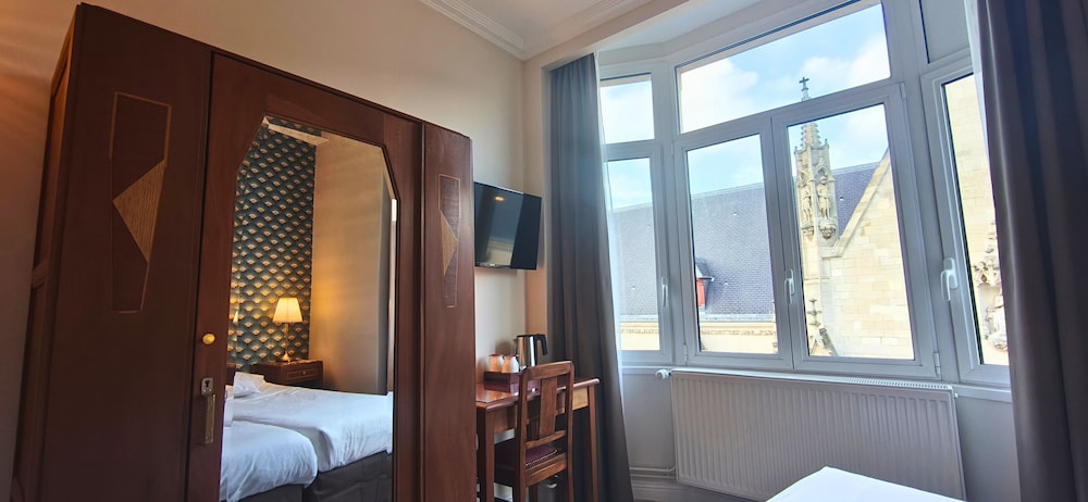 Saint Maurice Hotel 40/62