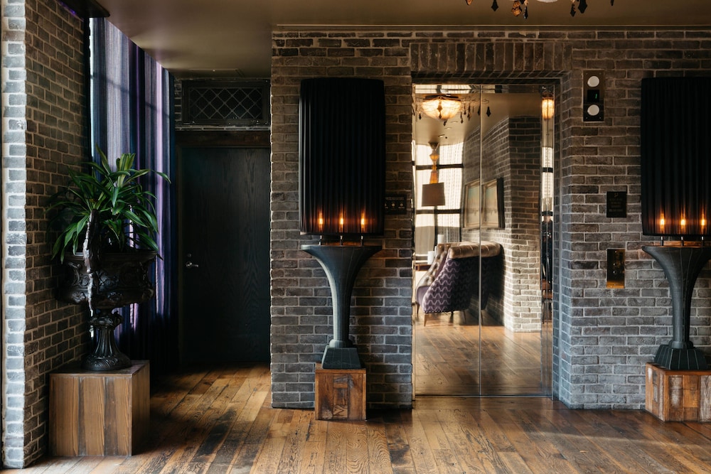 The Bohemian Hotel Savannah Riverfront Autograph Collection 26/32