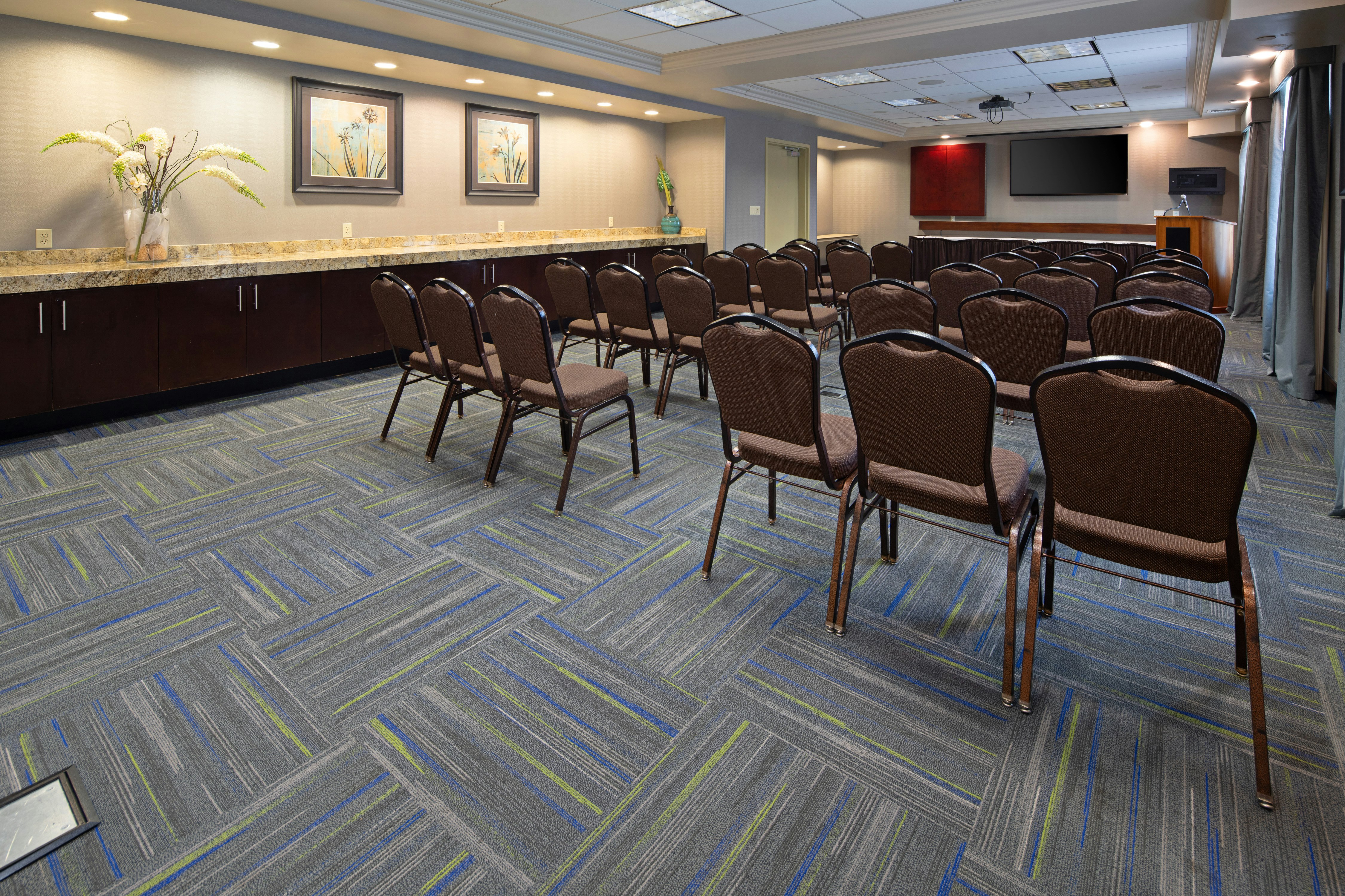 Hampton Inn Visalia 42/47