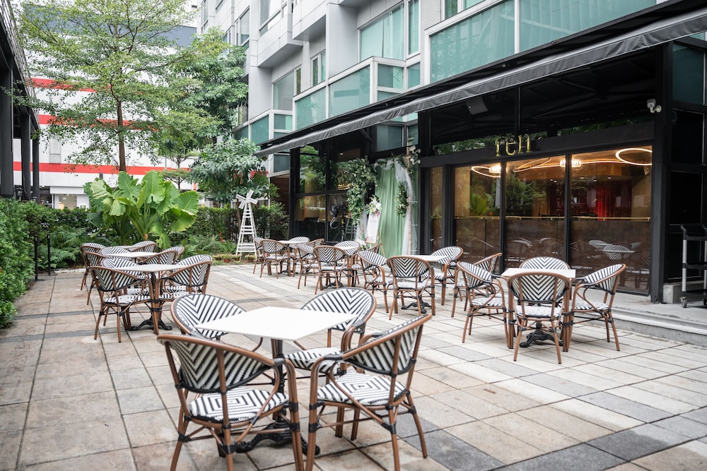 Home Hotel Xin Yi Branch 50/65