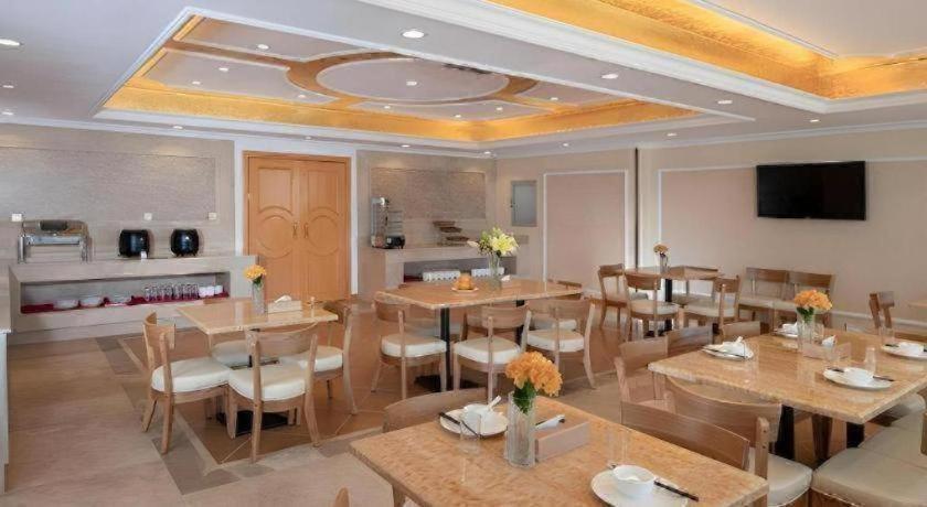 Vienna Hotel Gongcheng Tianjie 55/61