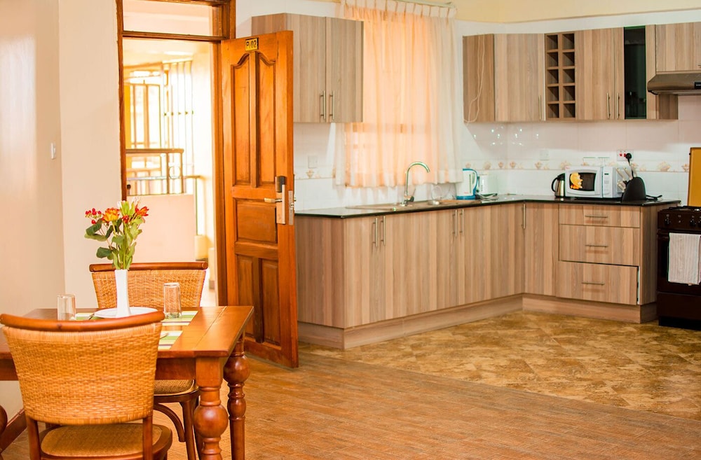 Vela Suites 7/33