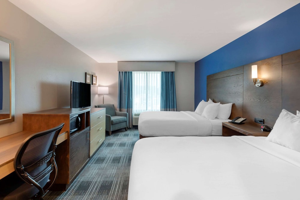 Comfort Inn & Suites East Ellijay, GA 13/41