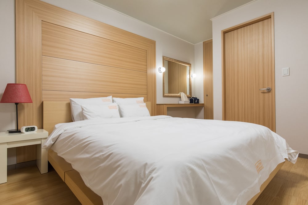 Uniqstay Hostel And Suite 13/46