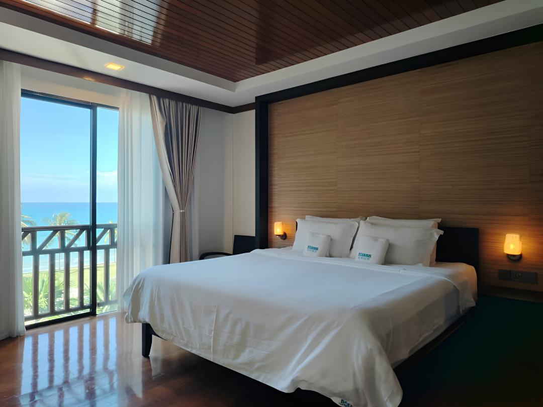 Spa, Premium, Suite, King and Twin Beds, Sea View