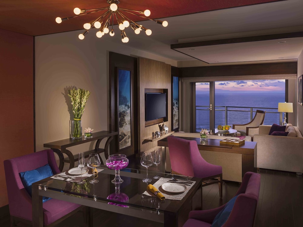 Dusit Thani Guam Resort 39/50
