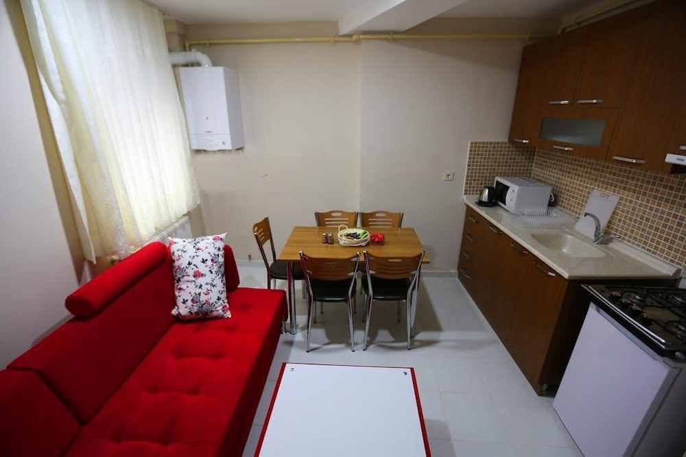 ISTANBUL FAMILY APARTMENTS 28/40