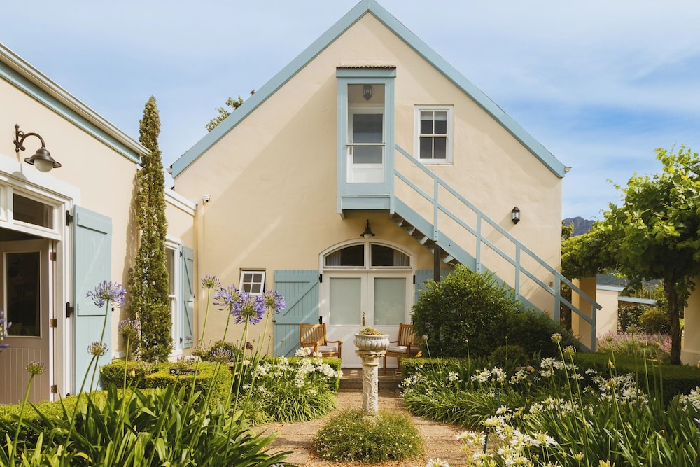 Auberge Clermont 1/44