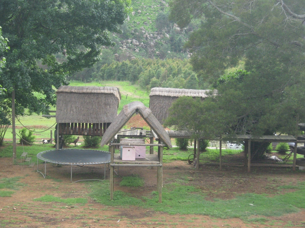 Emahlathini Guest Farm 45/49