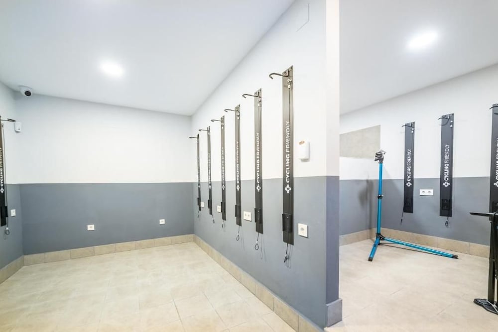 Apartamentos Torreluz 46/72