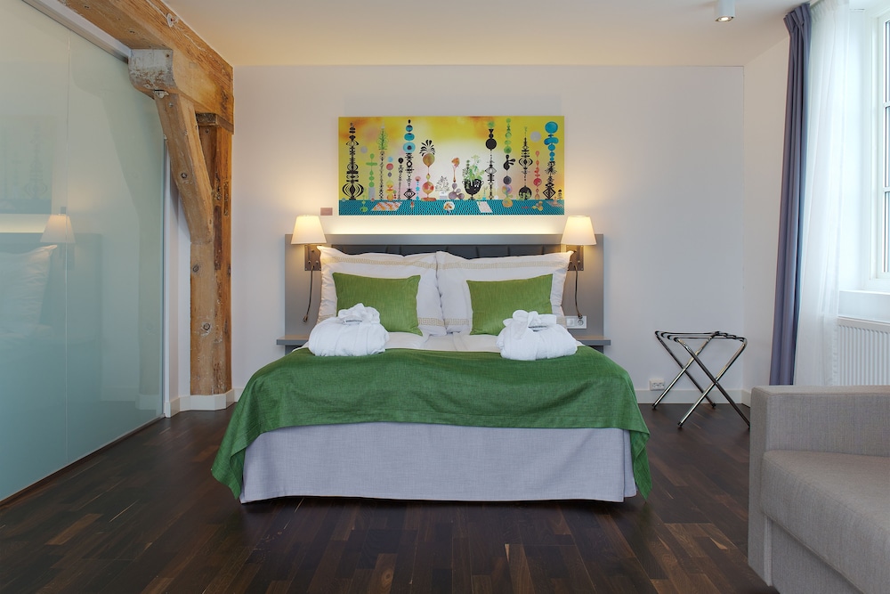 QUALITY HOTEL WATERFRONT 4/47