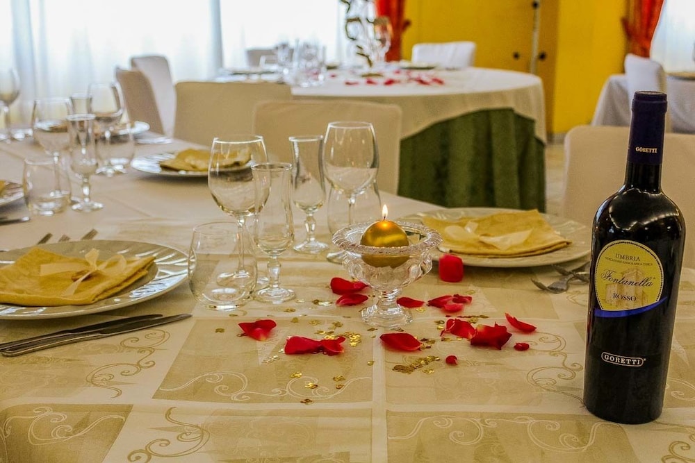 Aquila Hotel 9/16