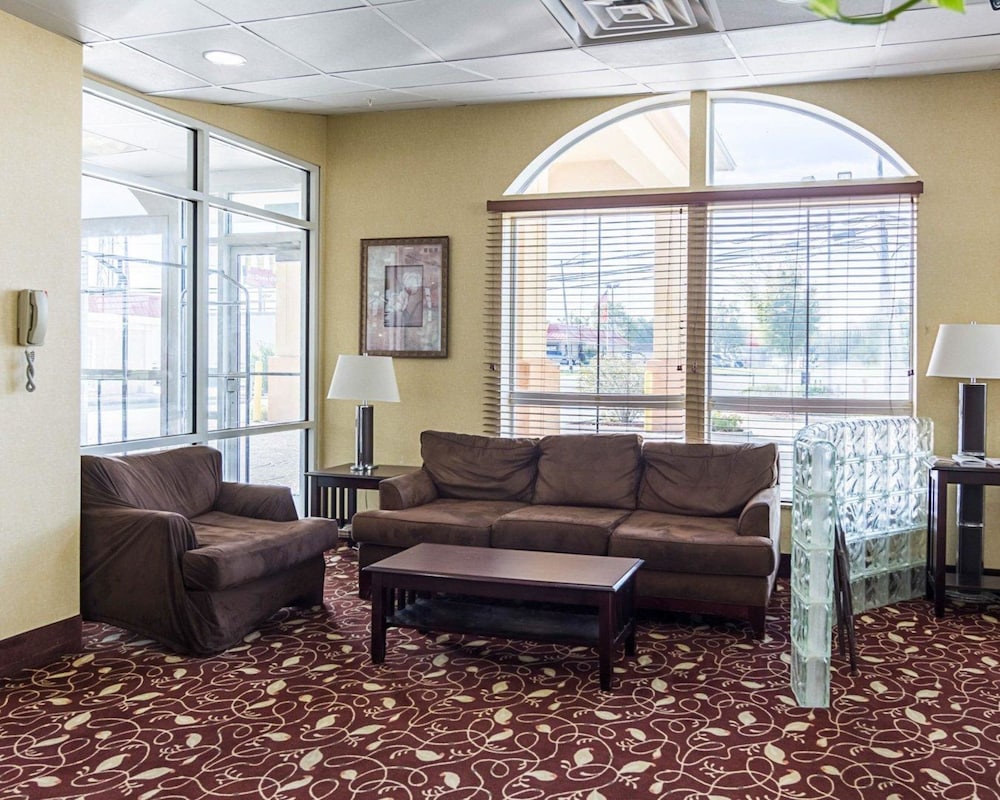 Comfort Inn & Suites Chesapeake - Portsmouth 28/33