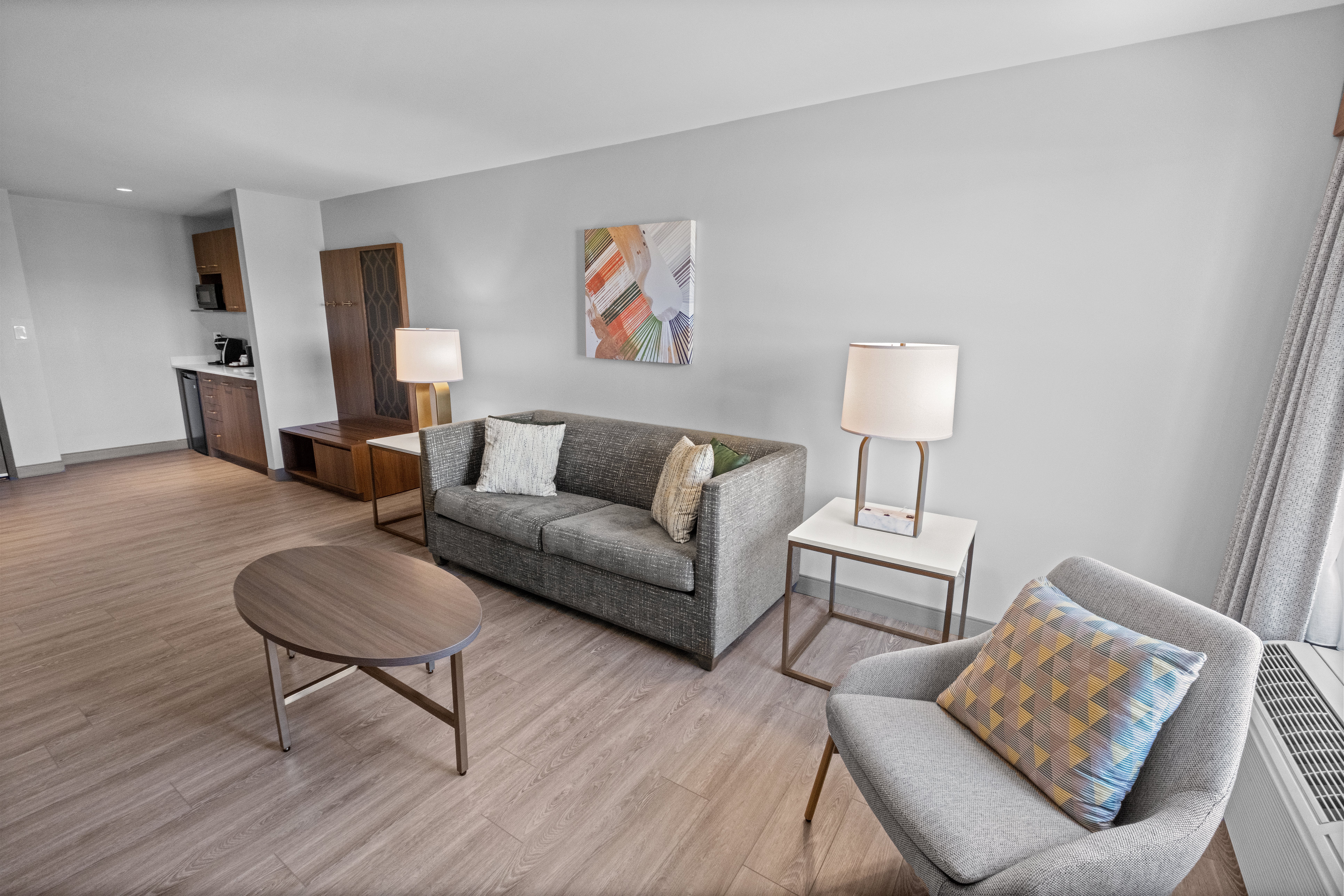 Holiday Inn Hotel Suites Surrey East Cloverdale 44/75