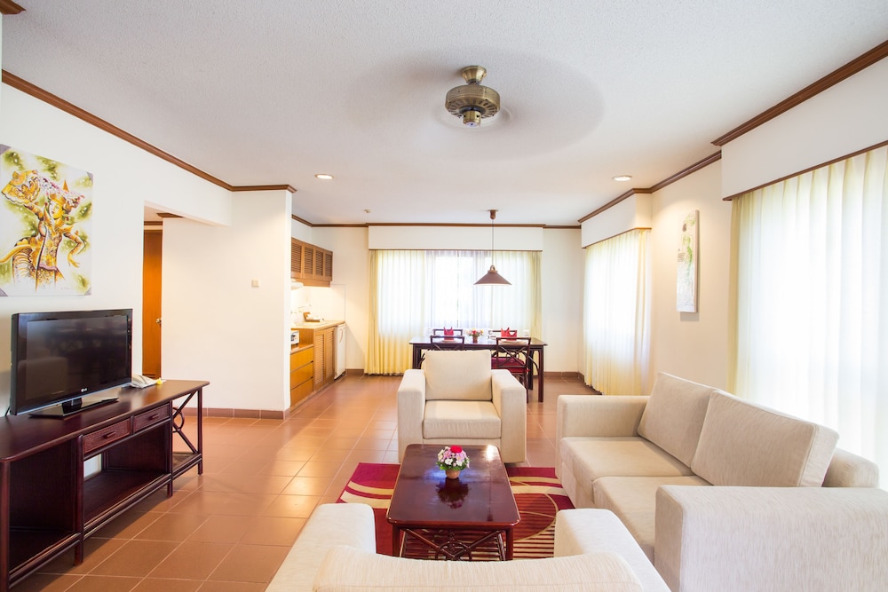 Plagoo Holiday Hotel 44/66
