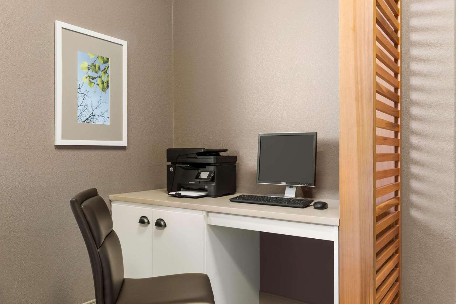 Country Inn & Suites by Radisson, Austin North (Pflugerville), TX 40/45